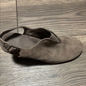 AEROSOLES Women's Brown Suede Ankle Booties